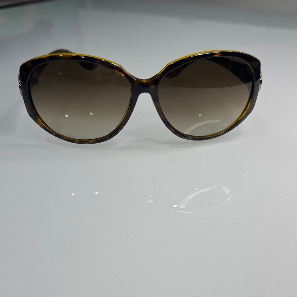 Gucci Brown Tortoise Sunglasses - Picture 2 of 6
